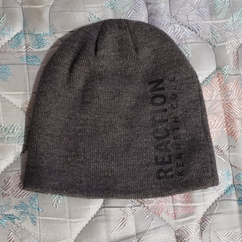 Reaction Kenneth Cole Gray and Black Knit Beanie Hat